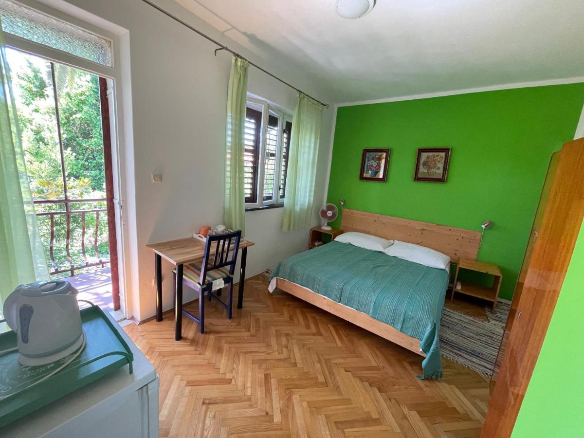 Hvar Guesthouse - Double Bedroom With Private Bathroom Jelsa  Exterior foto
